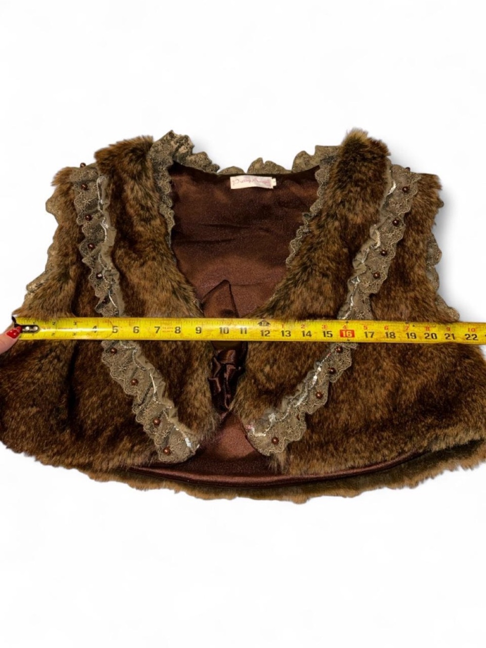 Pretty Angel Brown Faux Fur & Lace Vest 🤎✨ - Picture 5 of 7